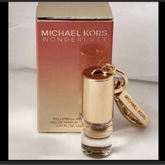 Michael Kors wonderlust keychain - Picture 1 of 5